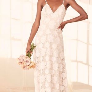 NWT Lulu’s Vision to Behold Dress